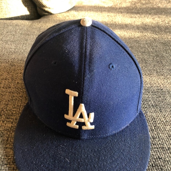 La dodgers hat - Picture 5 of 5